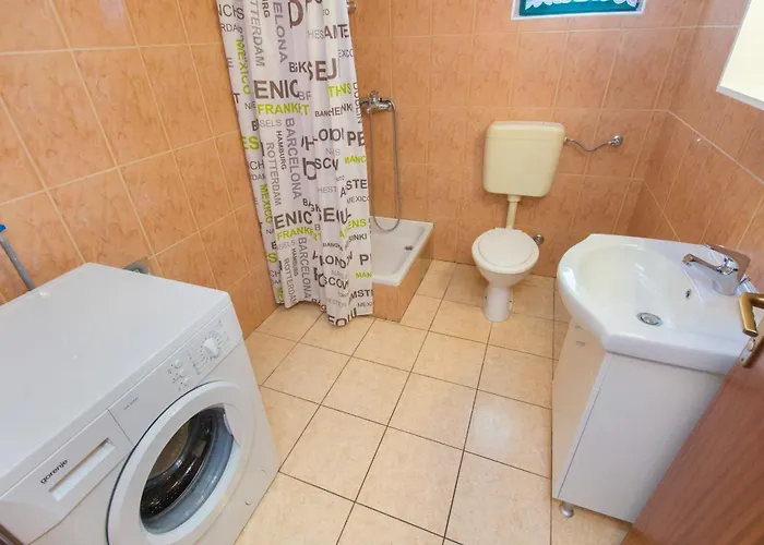 With Parking Space Pirovac, Sibenik - 22646 *