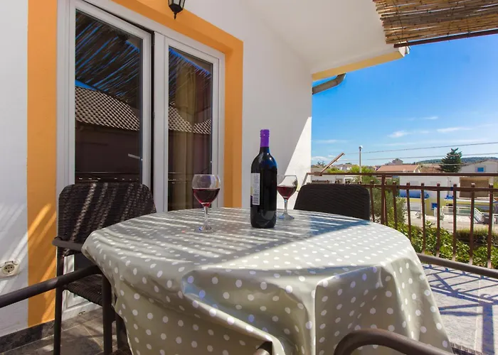 With Parking Space Pirovac, Sibenik - 22646 * Pirovac