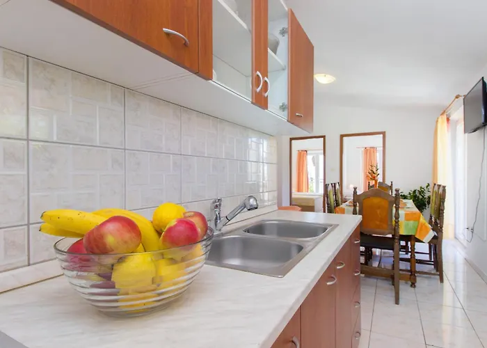 With Parking Space Pirovac, Sibenik - 22646 Apartamento *